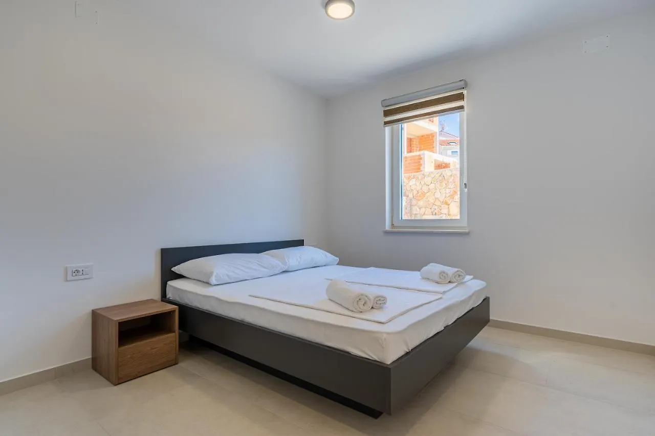 Apartment Sea Paradise Cres